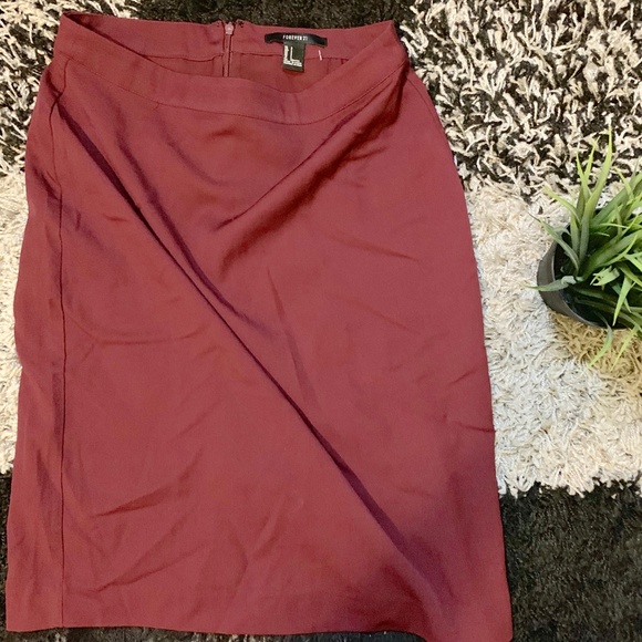 F21 Knee-Length Pencil Skirt *Brand New* - Picture 3 of 3